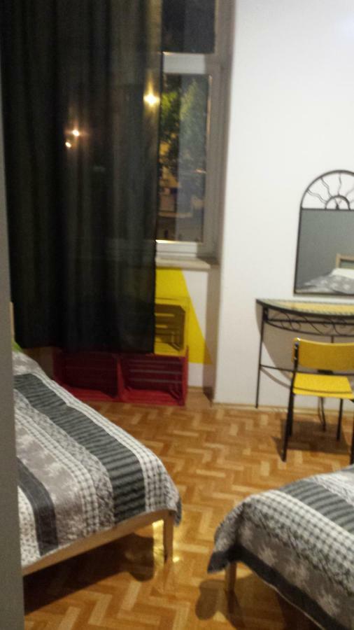 לובלין Lulu Hostel מראה חיצוני תמונה